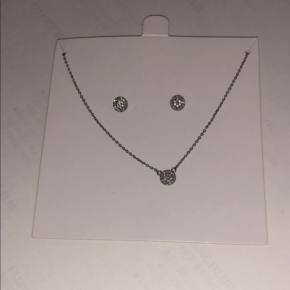 Necklace and earrings set